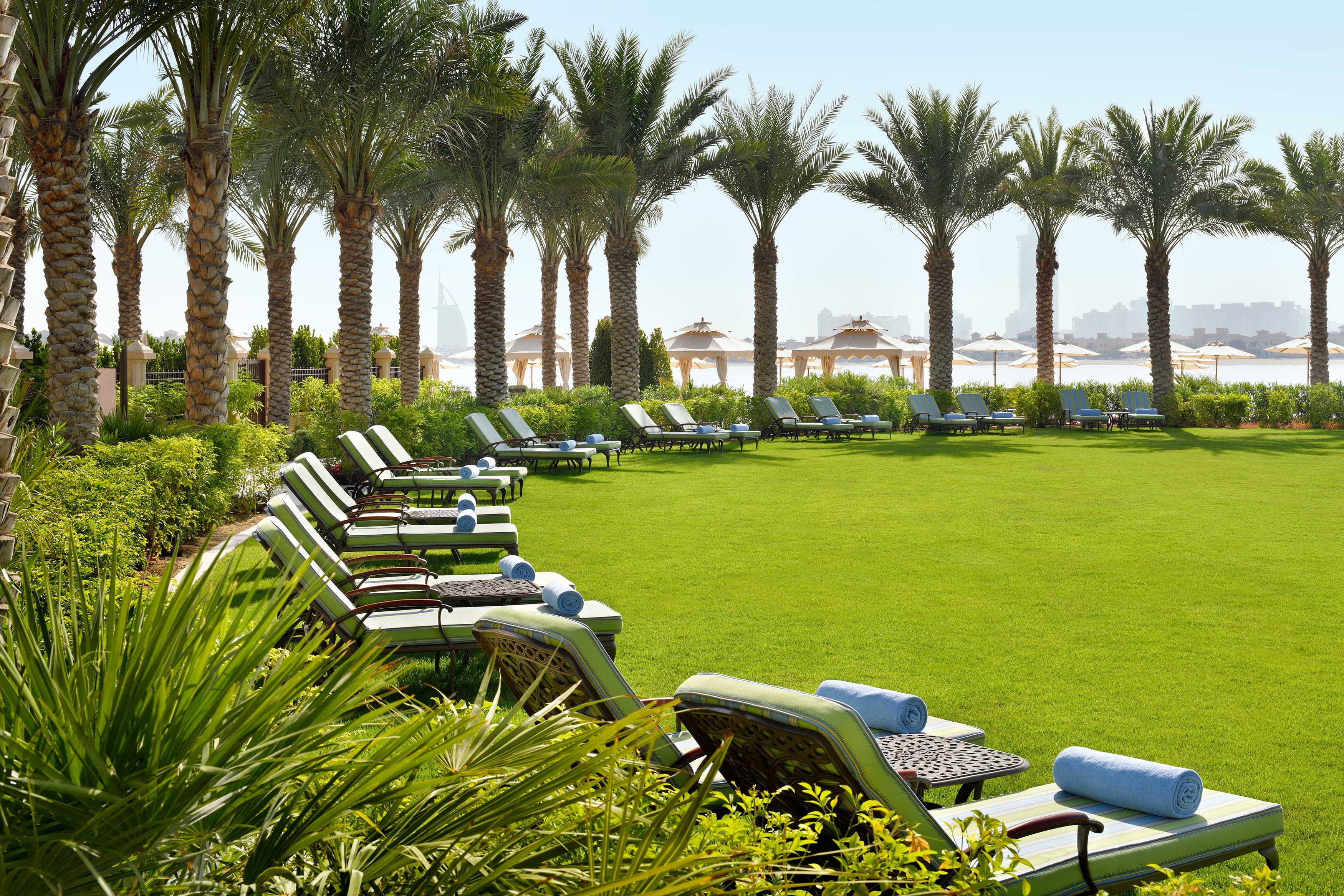 Hotel background 4